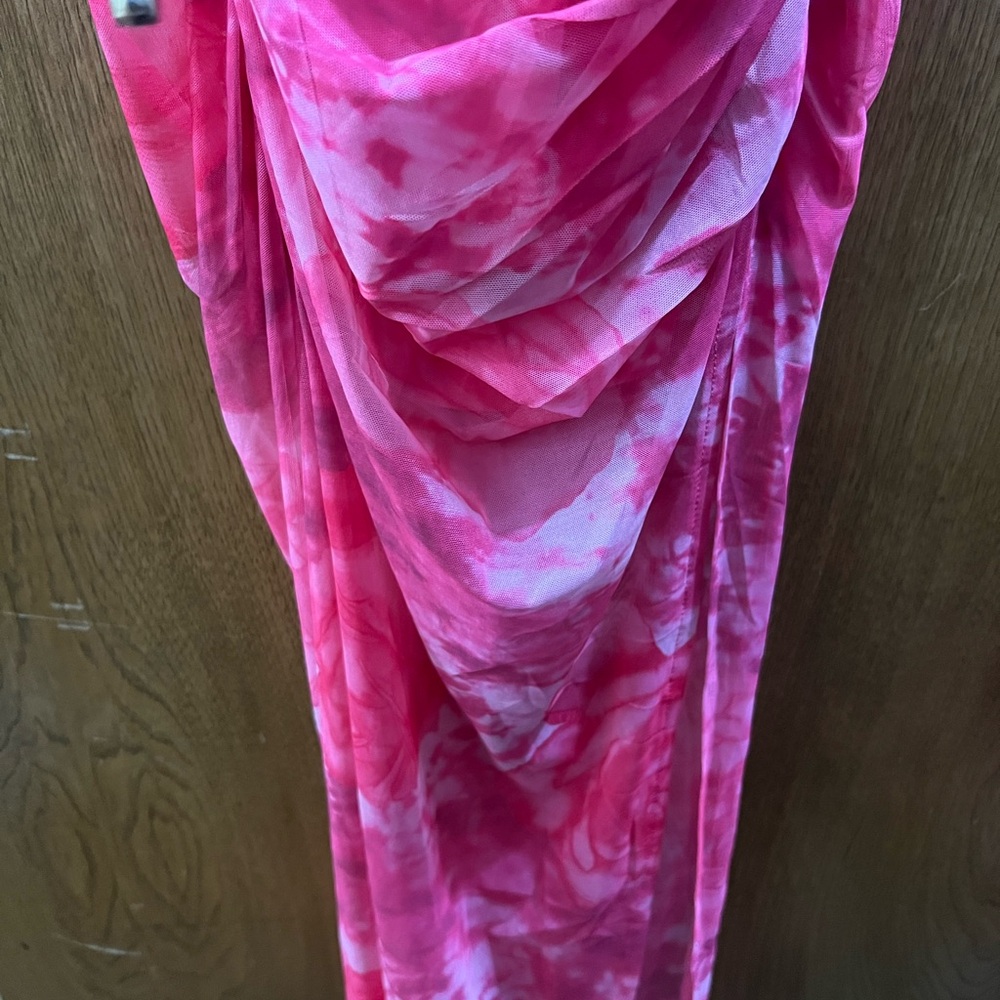 MADELYN BACKLESS MIDI DRESS ROSE PRINT PINK - Picture 8 of 9